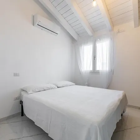 Casa Elena * קליארי