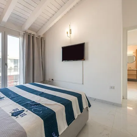Casa Elena Lejlighed